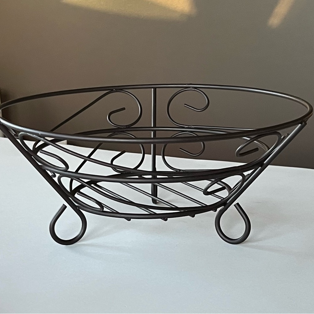 Huji sturdy metal scroll design fruit basket, bowl with bronze finish